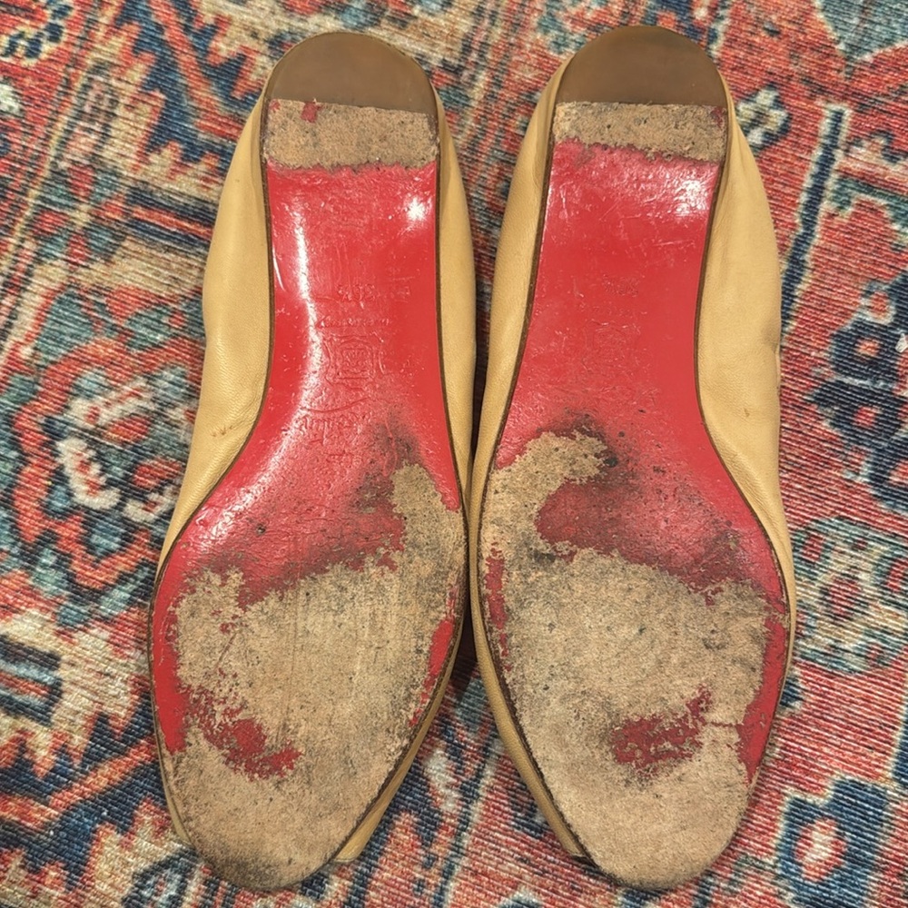 Peeptoe louboutin flats - Picture 2 of 3
